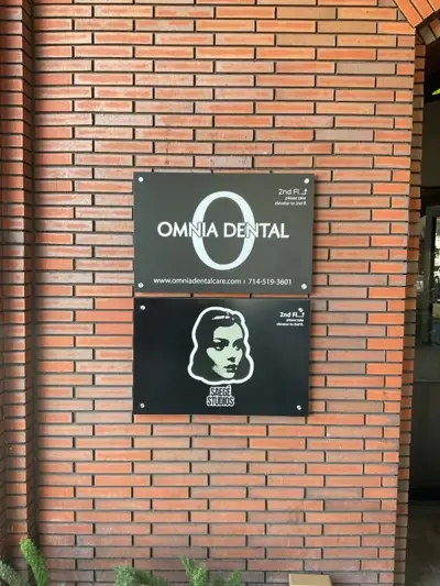 Exterior Signage Photo